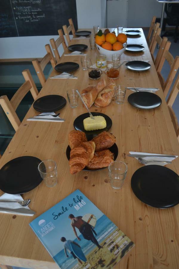 Bodygo Surfhouse Hostel กัปเบรอตง ภายนอก รูปภาพ